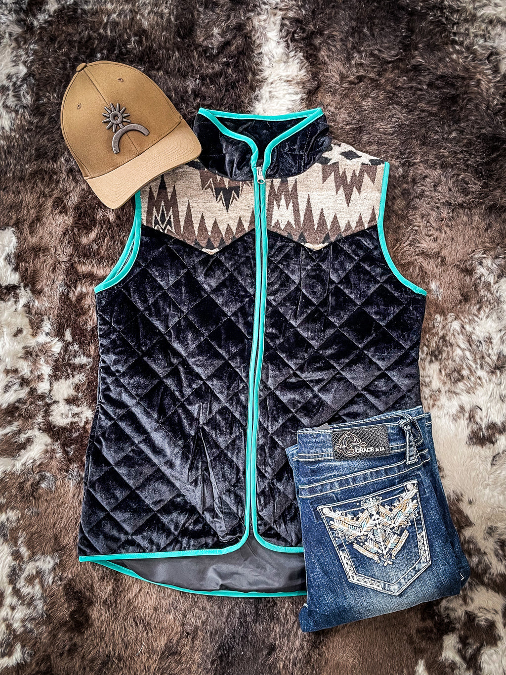 Wyoming Cowboys Women's Velour Hooded Vest - Grey